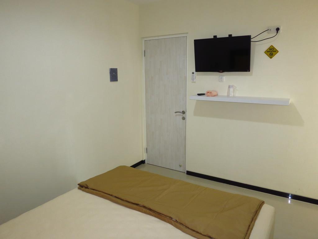Budget Guest House Tunas Mandiri Jaya Malang Exterior foto